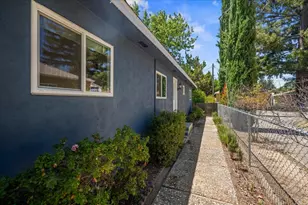 4416 71st St, Sacramento, CA 95820 - Photo 17
