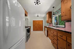 4416 71st St, Sacramento, CA 95820 - Photo 9