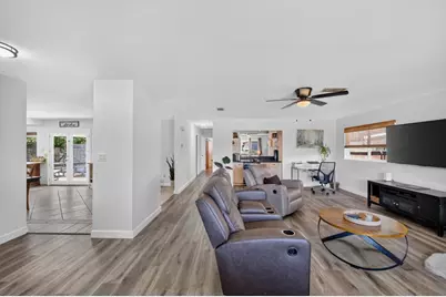 8980 Canberra Dr, Sacramento, CA 95826 - Photo 5