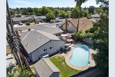 8980 Canberra Dr, Sacramento, CA 95826 - Photo 45