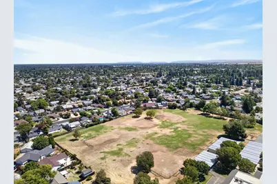 8980 Canberra Dr, Sacramento, CA 95826 - Photo 51