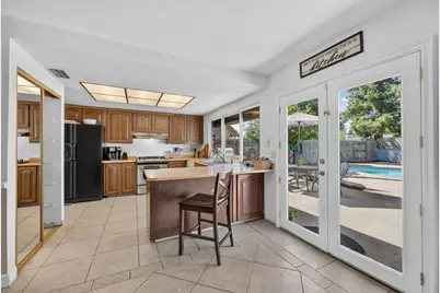 8980 Canberra Dr, Sacramento, CA 95826 - Photo 15