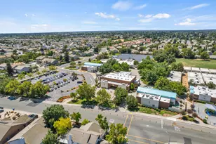 8228 Montevina Dr, Sacramento, CA 95829 - Photo 51