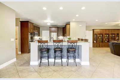 2761 Creekside Lane, Sacramento, CA 95821 - Photo 23