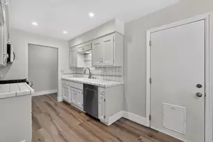 8620 Midfield Way, Sacramento, CA 95826 - Photo 17