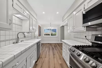 8620 Midfield Way, Sacramento, CA 95826 - Photo 21