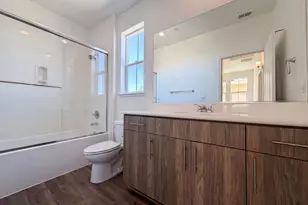 10801 Portico Cir, Rancho Cordova, CA 95670 - Photo 19
