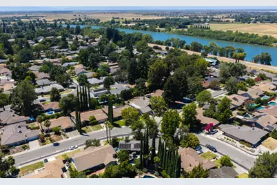 614 Rivercrest Drive, Sacramento, CA 95831 - Photo 29