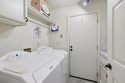 8201 Mulrany Way, Antelope, CA 95843 - Photo 35