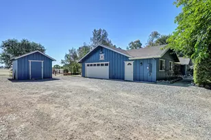 25252 N Jack Tone Rd, Acampo, CA 95220 - Photo 3
