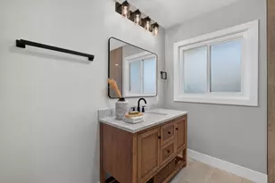 5811 11th Ave, Sacramento, CA 95820 - Photo 29