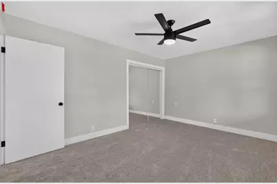 5811 11th Ave, Sacramento, CA 95820 - Photo 33