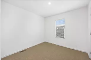 2240 Golden Oak Ln, Merced, CA 95341 - Photo 19