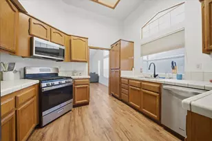 130 Goodell Dr, Folsom, CA 95630 - Photo 17