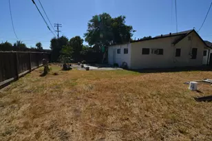 412 Laurel Ave, Modesto, CA 95351 - Photo 11