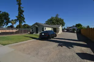 412 Laurel Ave, Modesto, CA 95351 - Photo 1