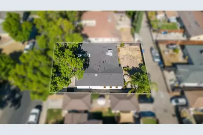 1305 Oakwood Dr, Modesto, CA 95350 - Photo 29