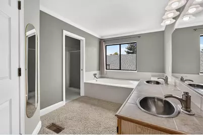 6730 Ashington Way, Elk Grove, CA 95758 - Photo 39