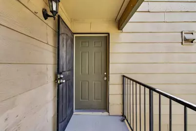 8232 Center Pkwy #54, Sacramento, CA 95823 - Photo 3