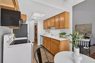 8232 Center Pkwy, Sacramento, CA 95823 - Photo 11