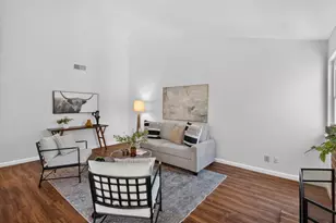 8232 Center Pkwy, Sacramento, CA 95823 - Photo 7
