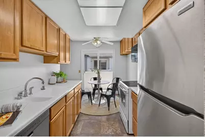 8232 Center Pkwy #54, Sacramento, CA 95823 - Photo 15