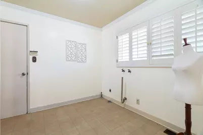8 W Robinhood Drive, Stockton, CA 95207 - Photo 19