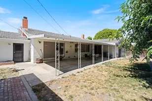 8 W Robinhood Dr, Stockton, CA 95207 - Photo 39