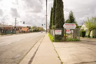 4518 Martin Luther King Jr Blvd, Sacramento, CA 95820 - Photo 5