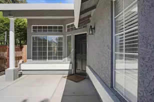 7300 Saltgrass Way, Elk Grove, CA 95758 - Photo 5