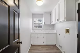 7300 Saltgrass Way, Elk Grove, CA 95758 - Photo 19