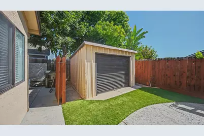 1072 W Eleanor Lane, Manteca, CA 95337 - Photo 33