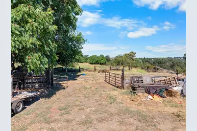 10517 Olive Road, Oakdale, CA 95361 - Photo 31