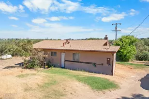 10517 Olive Rd, Oakdale, CA 95361 - Photo 13