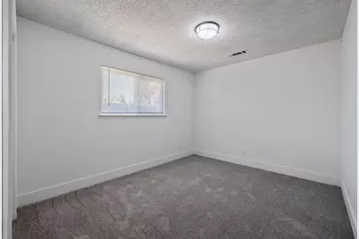 587 Sunset Street, Kingsburg, CA 93631 - Photo 33