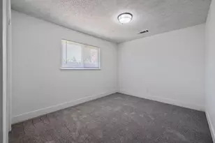 587 Sunset St, Kingsburg, CA 93631 - Photo 33