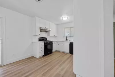 587 Sunset Street, Kingsburg, CA 93631 - Photo 17