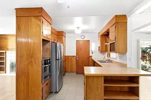 5411 Cabrillo Way, Sacramento, CA 95820 - Photo 13