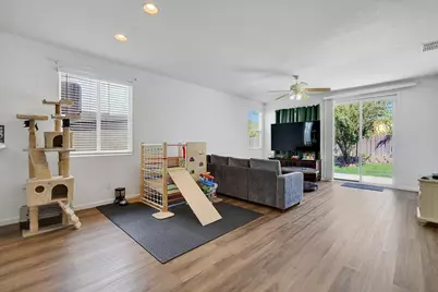 1565 Buckskin Way, Olivehurst, CA 95961 - Photo 19