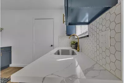 8437 Cherbourg Way, Stockton, CA 95210 - Photo 25