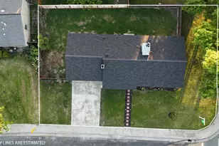 8437 Cherbourg Way, Stockton, CA 95210 - Photo 3