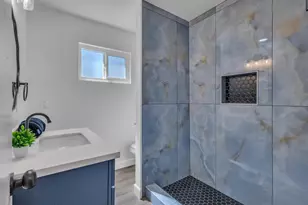 8437 Cherbourg Way, Stockton, CA 95210 - Photo 45