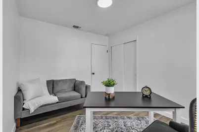 8437 Cherbourg Way, Stockton, CA 95210 - Photo 47