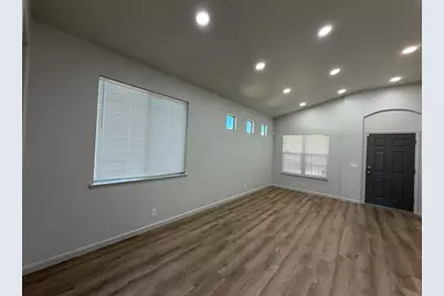 8413 SW Newby Way, Elk Grove, CA 95624 - Photo 3