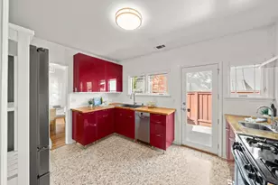 1617 42nd St, Sacramento, CA 95819 - Photo 15
