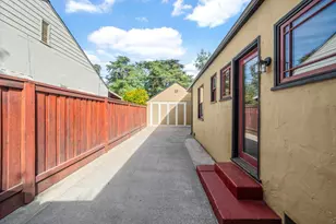 1617 42nd St, Sacramento, CA 95819 - Photo 37