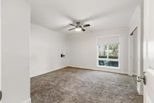 2418 Larkspur Ln, Sacramento, CA 95825 - Photo 17