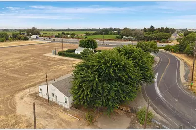 4614 E Armstrong Road, Lodi, CA 95240 - Photo 91