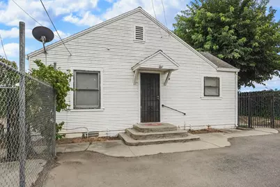 4614 E Armstrong Road, Lodi, CA 95240 - Photo 33
