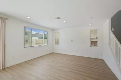 8134 Tino Way, Elk Grove, CA 95757 - Photo 9
